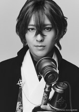 坂田隆一郎扮する夢野幻太郎。