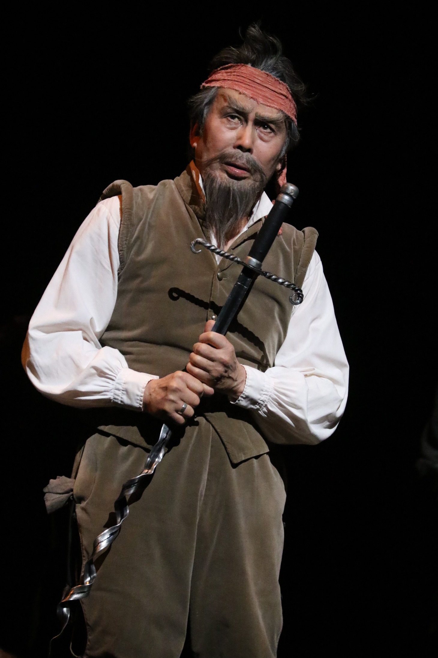 ミュージカル「ラ・マンチャの男」2022年公演より。（写真提供：東宝演劇部）