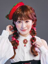 桜井玲香扮するドロシー。