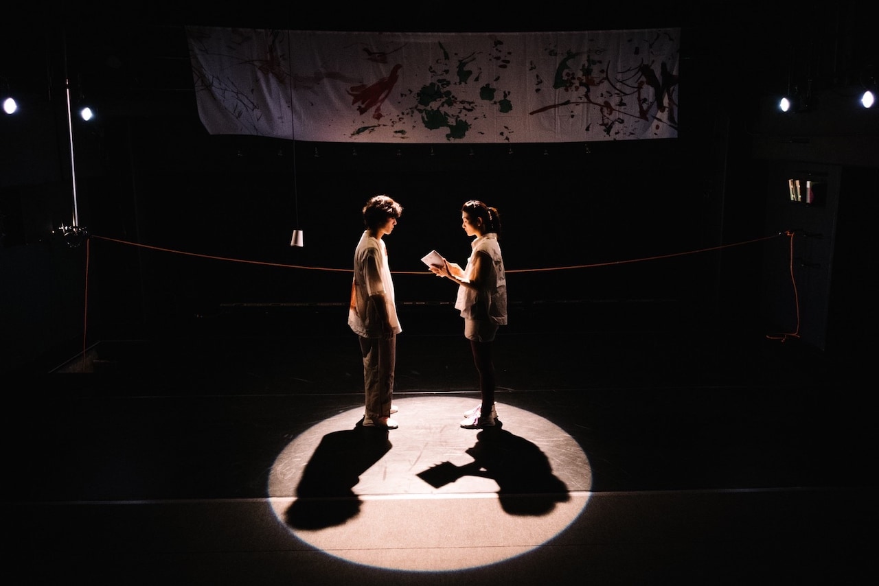 ひとごと。が子供たちと作る“出会いの物語”「はなれながら、そだってく。」開幕