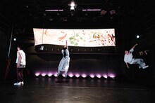 ひとごと。こどもとつくる舞台vol.2「はなれながら、そだってく。」より。（撮影：山下希実）