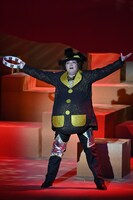 音楽劇「星の王子さま」より。（撮影：桂秀也）