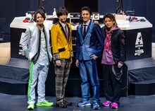 左から北村諒、荒牧慶彦、高野洸、廣野凌大。