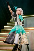 「青山オペレッタ THE STAGE ～ファルチェ・インヴェルソ / 逆さの三日月～」より。