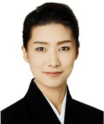 天華えま(c)宝塚歌劇団
