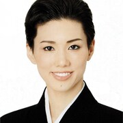 宝塚歌劇雪組「愛するには短すぎる」&「ジュエル・ド・パリ!!」で全国ツアー