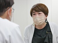 オパンポン創造社「贅沢と幸福」稽古の様子。