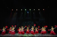 「フラガール - dance for smile -」より。（撮影：友澤綾乃）