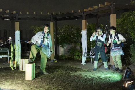 スリーピルバーグス 旗揚げ野外ツアー「旅と渓谷」より。(撮影:曳野若菜)