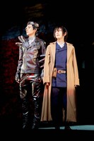 舞台「キノの旅 -the Beautiful World-」より。（撮影：サギサカユウマ）