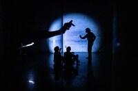 「B,C&D」より。（撮影：川島彩水）