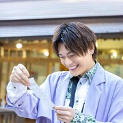 写真集「崎山つばさ 神推し」本日発売、崎山つばさ「みなさんなりの魅力を発見して」