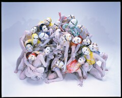 創立50周年の大駱駝艦が少年の目線で宇宙のドラマを描く「おわり」「はじまり」