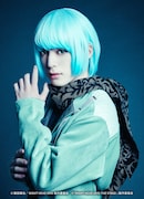 横田龍儀扮する霧原直也。