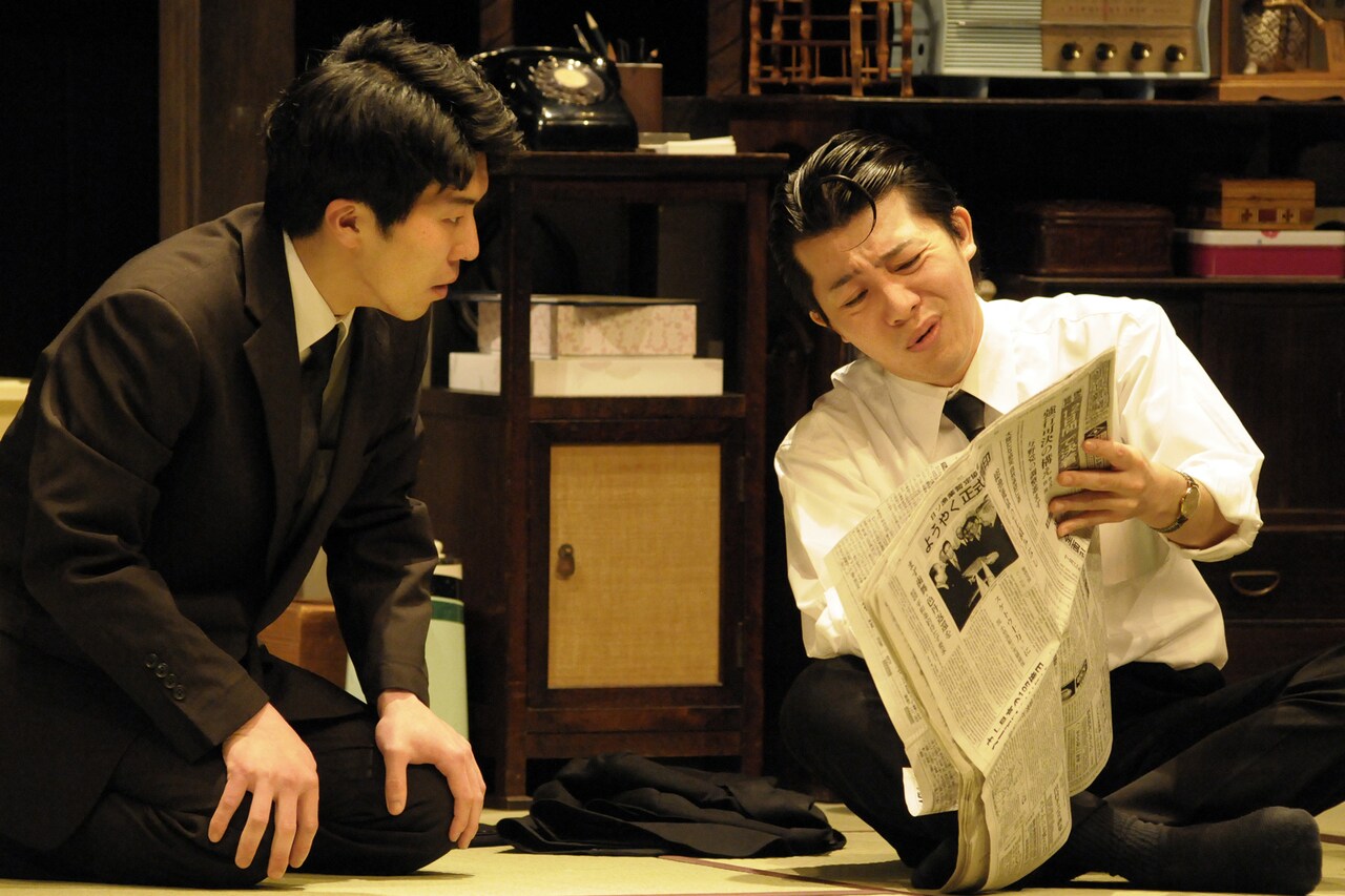 劇団青年座 第248回公演「夫婦レコード」より。