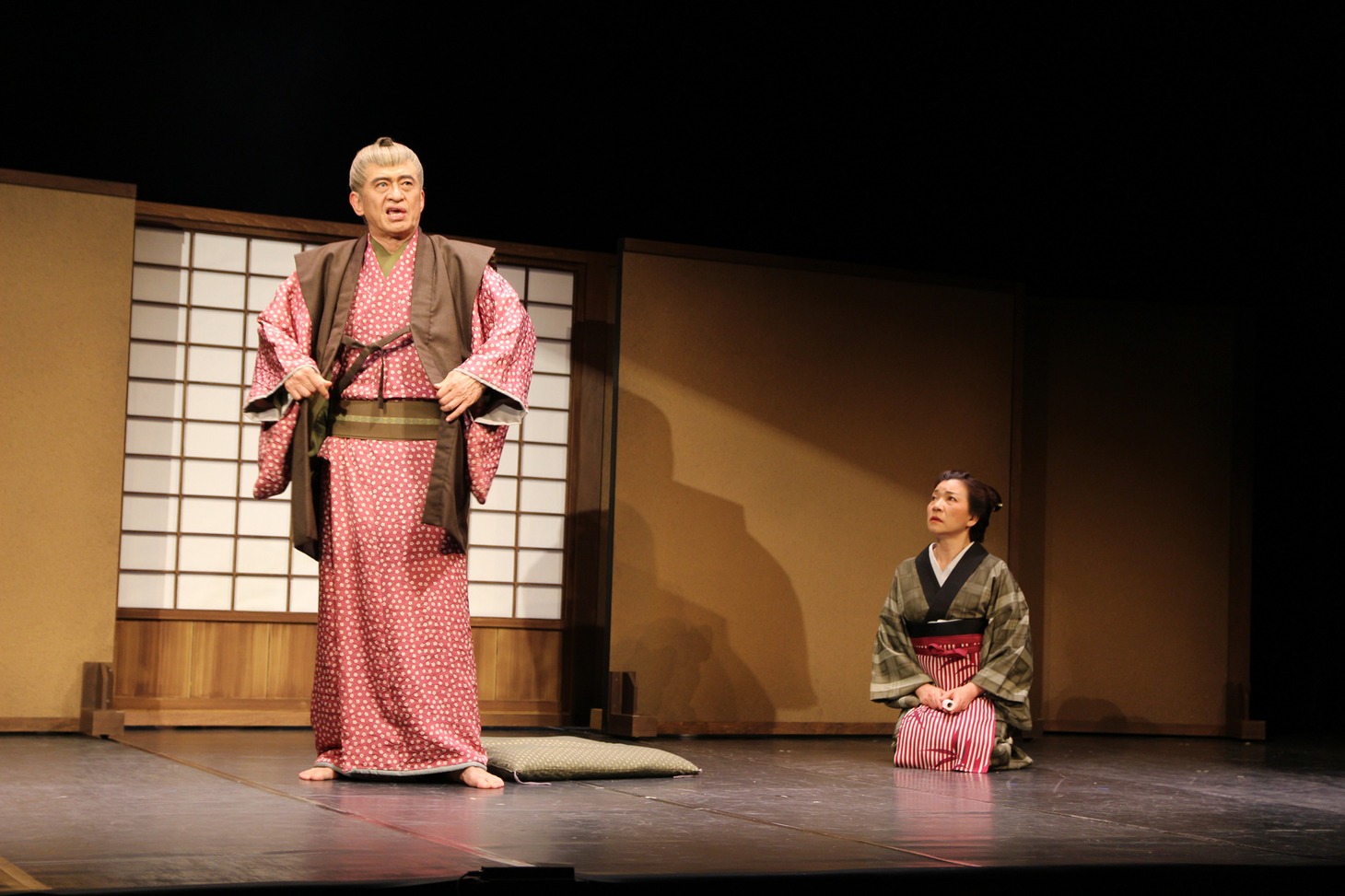 劇団扉座 第73回公演「神遊（こころがよい）―馬琴と崋山―」より。