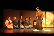 劇団扉座 第73回公演「神遊（こころがよい）―馬琴と崋山―」より。