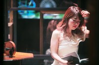 サラダボール公演「三人姉妹 monologue」より。（撮影：加藤晋平）