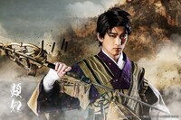 高橋駿一扮する顕如。