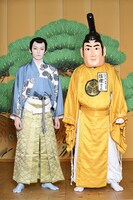 左から市川染五郎、信康さん。