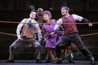 パルコ・プロデュース2022「てなもんや三文オペラ」より。（撮影：宮川舞子）