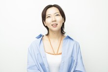 少し表情が変化し始めた那須凜を撮影。（撮影：竪山隼太）