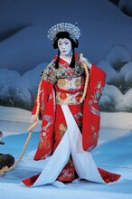 「當世流小栗判官」より、市川笑也扮する照手姫。(c)松竹