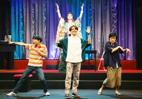 舞台「リプシンカ ～ヒールをはいた男!?たち～」大阪公演ゲネプロの様子。