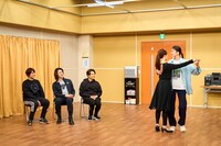 WOWOWプライム・WOWOWオンデマンド「WOWOWオリジナルミュージカルコメディ 福田雄一×井上芳雄『グリーン＆ブラックス』」#64より。