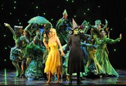 劇団四季 ミュージカル「ウィキッド」より。（撮影：荒井健）