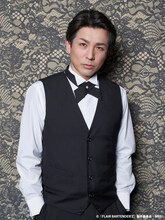 森山栄治扮する七郎。