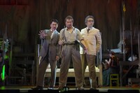 TipTapオリジナルミュージカル「フリーダ・カーロ－折れた支柱－」より。