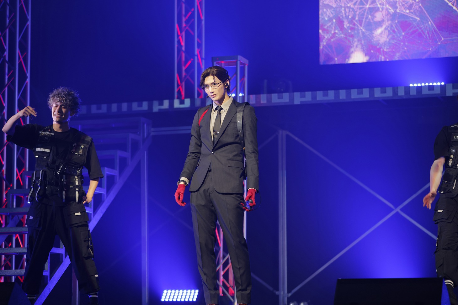 「『ヒプノシスマイク -Division Rap Battle-』Rule the Stage -Rep LIVE-」side M.T.Cより。