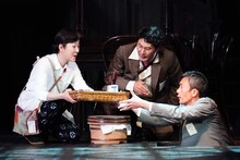 こまつ座 第142回公演「紙屋町さくらホテル」より。（撮影：田中亜紀）