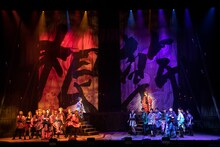 「Daiwa House Special 音楽劇『クラウディア』Produced by 地球ゴージャス」より。（撮影：岩村美佳）