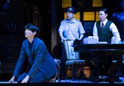 舞台「室温~夜の音楽~」より。(撮影:引地信彦)