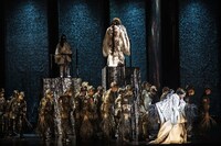 オペラ「クレタの王 イドメネオ」より。(c)Jean-Louis Fernandez