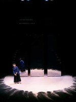 アンド21（芸術交流共催事業） 劇団あはひ「光環（コロナ）」より。（撮影：奥祐司）