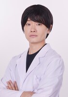 鳥越裕貴扮する音山春夫。