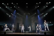 劇団鹿殺し 活動20周年記念公演vol.2「ランボルギーニに乗って」より。（撮影：和田咲子）