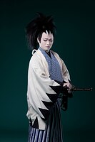 中村福之助扮する鎌切大作。(c)松竹