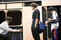 舞台「佐々木と宮野」公開稽古より。