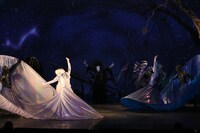 大駱駝艦・天賦典式「おわり」より。（撮影：川島浩之）