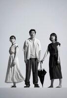 「夏の砂の上」ビジュアル（撮影：若木信吾）