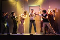 劇団献身 第16回本公演「最悪な大人」より。