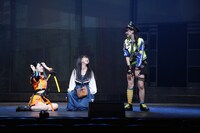 「舞台『ネコにマタタビ、アキバにレインボウ』～この夏、虹の彼方へ旅にでる～」より。