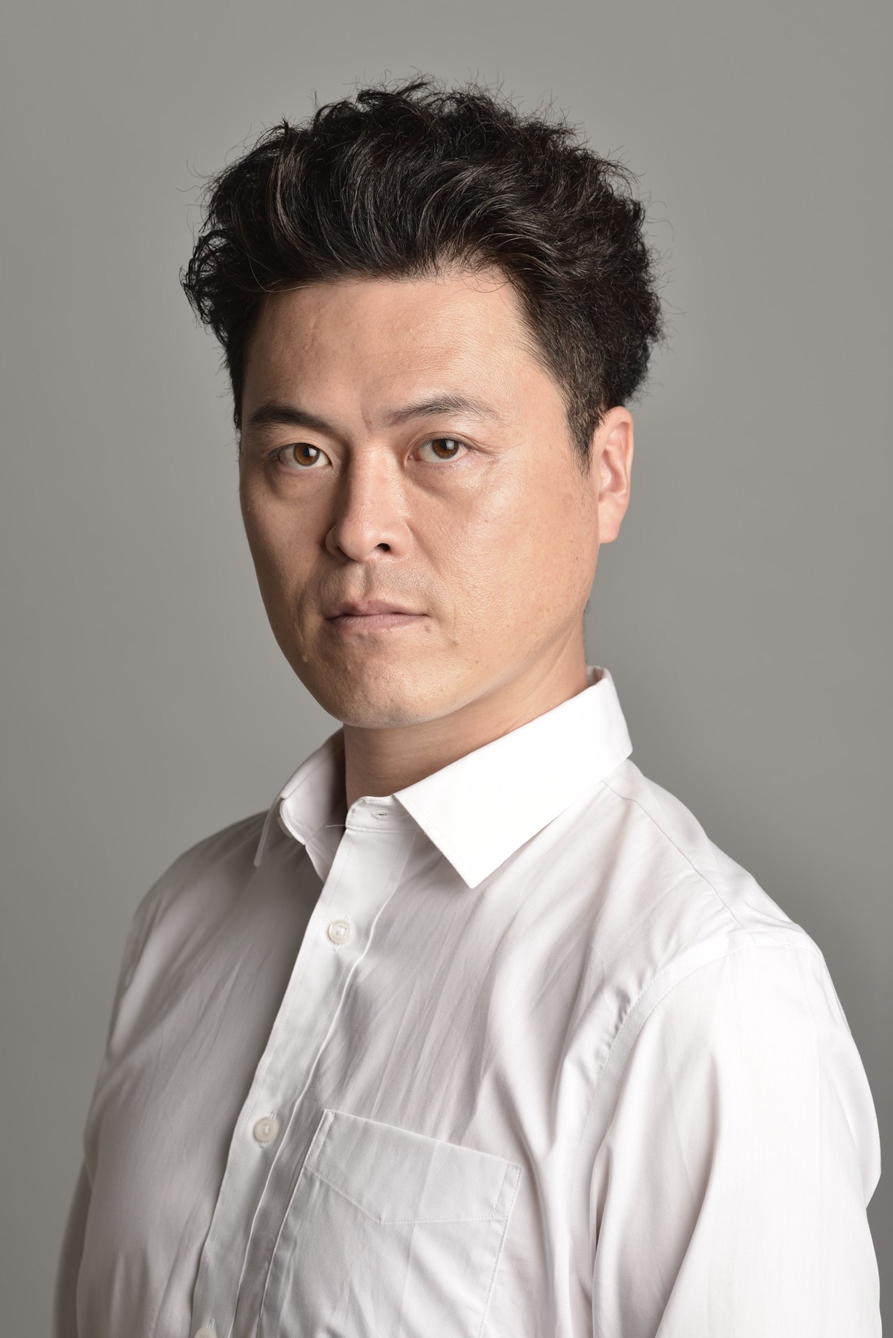 盛隆二