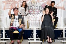 2022年劇団☆新感線42周年興行・秋公演 新感線☆RX「薔薇とサムライ2-海賊女王の帰還-」より。（撮影：田中亜紀）