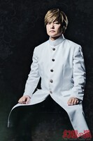 森久保祥太郎扮する甘粕正彦。