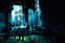 Nibroll「距離のない旅」より。